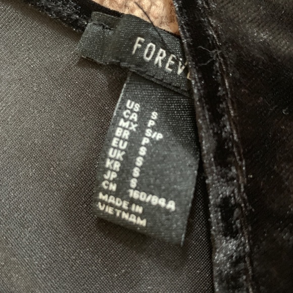 Velvet crop tank top - Picture 2 of 3